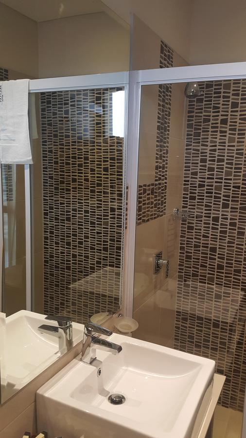 Hotel Selton キンシャサ エクステリア 写真