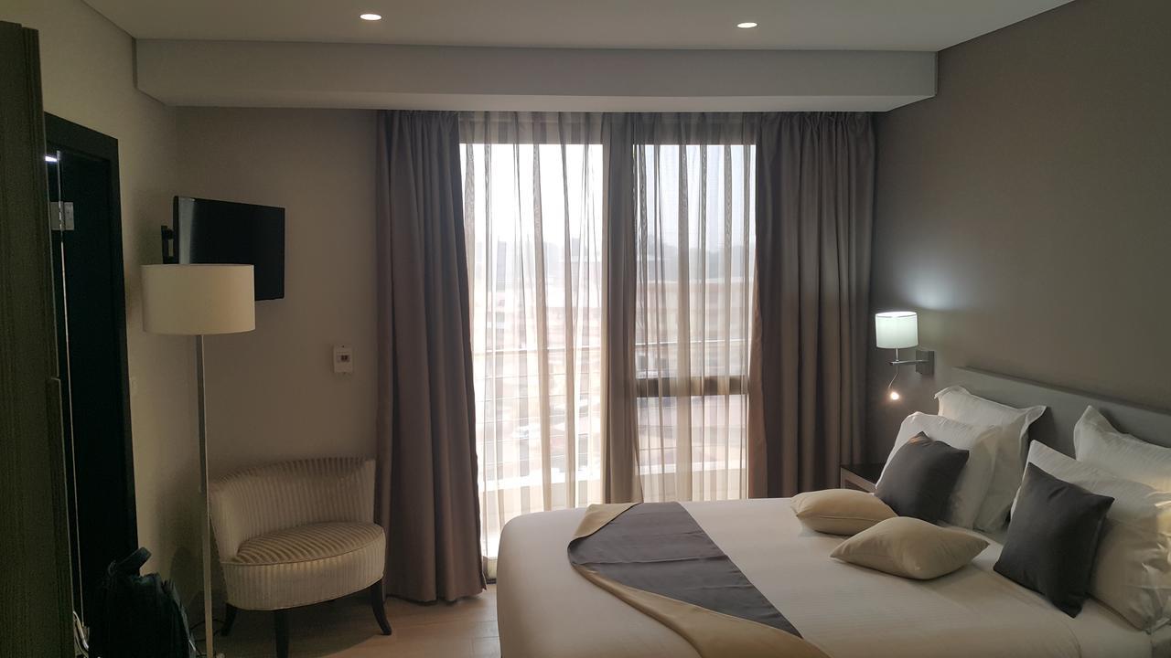 Hotel Selton キンシャサ エクステリア 写真